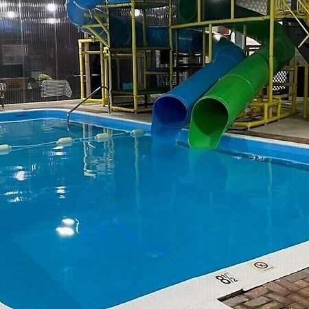 Camp Inn Lodge Au Sable Ngoại thất bức ảnh