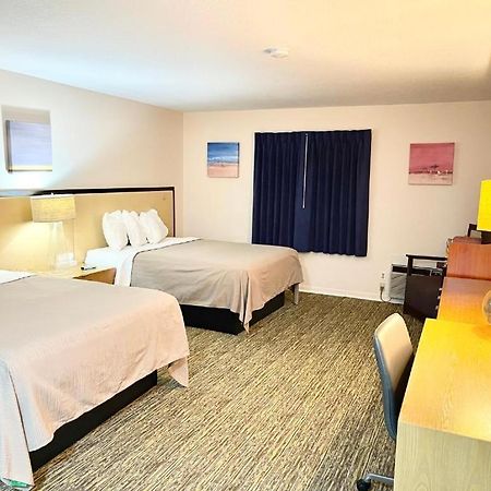 Camp Inn Lodge Au Sable Ngoại thất bức ảnh