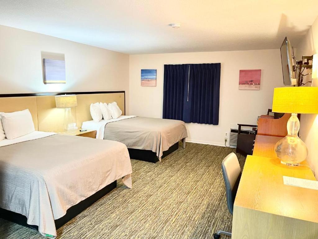 Camp Inn Lodge Au Sable Ngoại thất bức ảnh