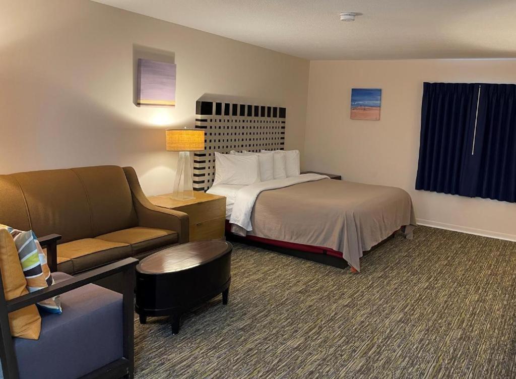 Camp Inn Lodge Au Sable Ngoại thất bức ảnh